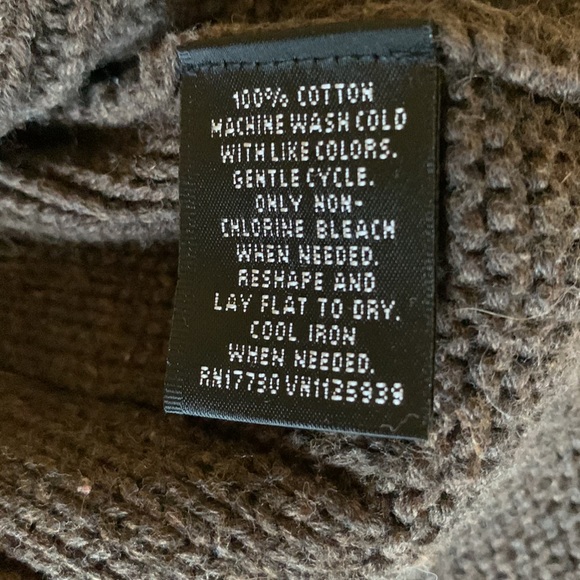 Button up sweater - Picture 4 of 4